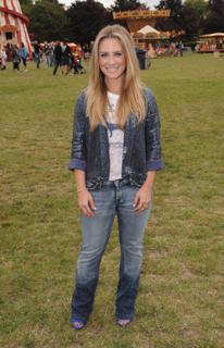 Georgie Thompson feet photo 19