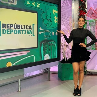 Georgina Holguin feet photo 17