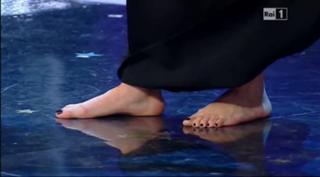 Geppi Cucciari feet photo 17