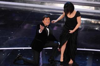 Geppi Cucciari feet photo 3