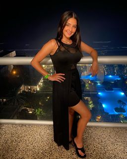 Geraldine Galván feet photo 4