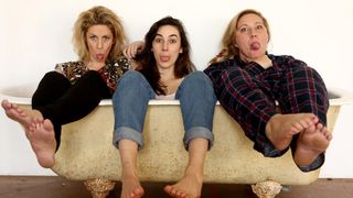 Geraldine Hakewill feet photo 3