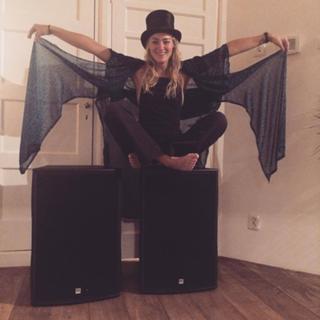 Geraldine Kemper feet photo 12
