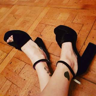 Geraldine Neumann feet photo 19