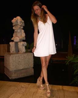 Geraldine Neumann feet photo 3