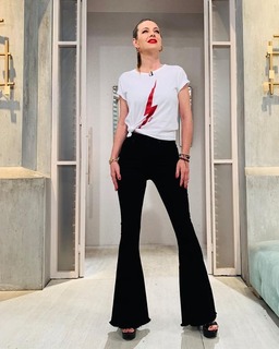 Geraldine Neumann feet photo 17