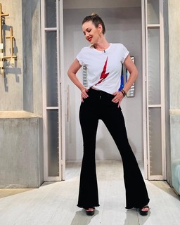 Geraldine Neumann feet photo 9