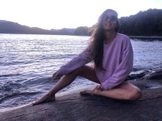 Geraldine Neumann feet photo 20