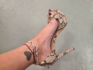 Geraldine Neumann feet photo 20