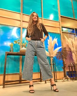Geraldine Neumann feet photo 3