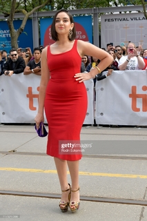 Geraldine Viswanathan feet photo thumbnail