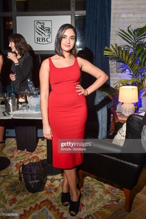 Geraldine Viswanathan feet photo thumbnail