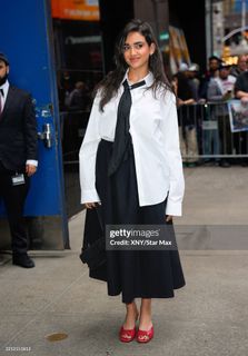 Geraldine Viswanathan feet photo thumbnail