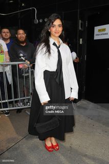 Geraldine Viswanathan feet photo thumbnail