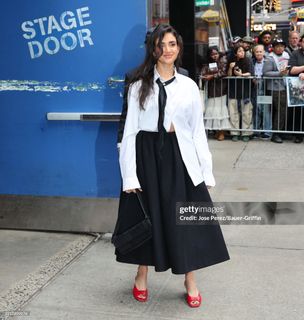 Geraldine Viswanathan feet photo thumbnail
