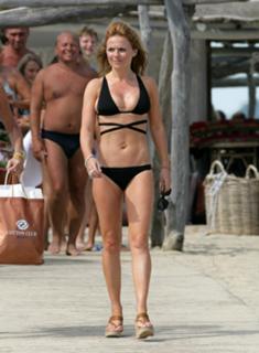 Geri Halliwell-Horner feet photo 7
