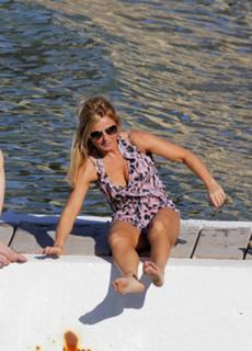 Geri Halliwell-Horner feet photo 12