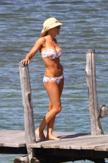 Geri Halliwell-Horner feet photo 18