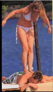 Geri Horner feet photo thumbnail