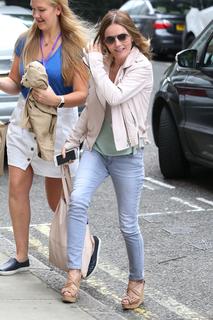 Geri Horner feet photo thumbnail