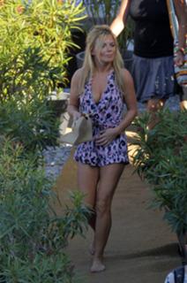 Geri Horner feet photo thumbnail