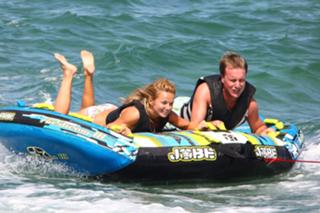 Geri Horner feet photo thumbnail