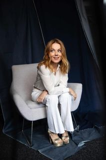 Geri Horner feet photo thumbnail
