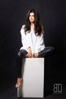 Ghadah Adel feet photo thumbnail