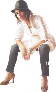Ghadah Adel feet photo thumbnail
