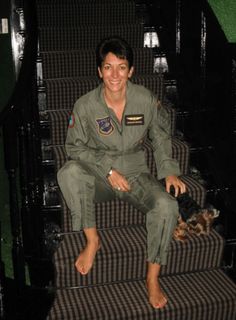 Ghislaine Maxwell feet photo 4