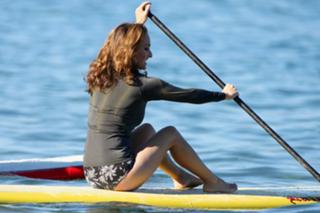 Giada De Laurentiis feet photo thumbnail