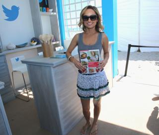 Giada De Laurentiis feet photo thumbnail