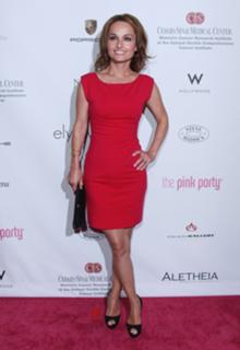Giada De Laurentiis feet photo thumbnail