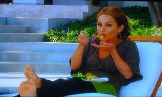Giada De Laurentiis feet photo thumbnail