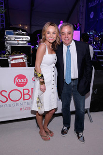 Giada De Laurentiis feet photo thumbnail