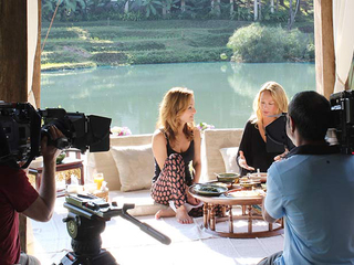 Giada De Laurentiis feet photo thumbnail