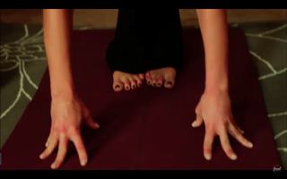 Giada De Laurentiis feet photo thumbnail