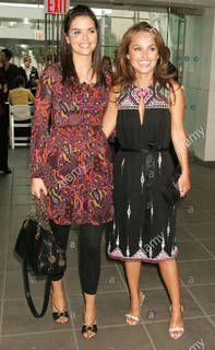 Giada De Laurentiis feet photo thumbnail