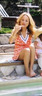 Giada De Laurentiis feet photo thumbnail
