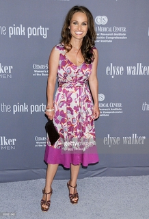 Giada De Laurentiis feet photo thumbnail