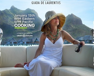 Giada De Laurentiis feet photo thumbnail