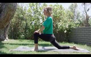Giada De Laurentiis feet photo thumbnail
