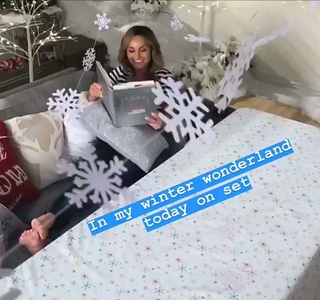 Giada De Laurentiis feet photo thumbnail