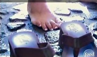 Giada De Laurentiis feet photo thumbnail