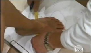 Giada De Laurentiis feet photo thumbnail