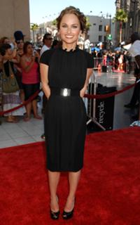Giada De Laurentiis feet photo thumbnail