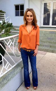 Giada De Laurentiis feet photo thumbnail