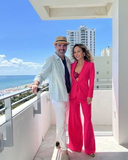 Giada De Laurentiis feet photo thumbnail