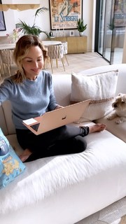 Giada De Laurentiis feet photo thumbnail