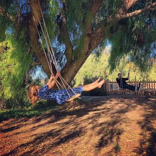 Giada De Laurentiis feet photo thumbnail